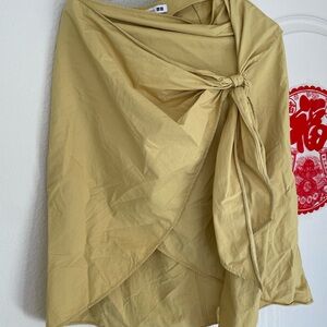 Uniqlo Beige Wrap Skirt cotton
